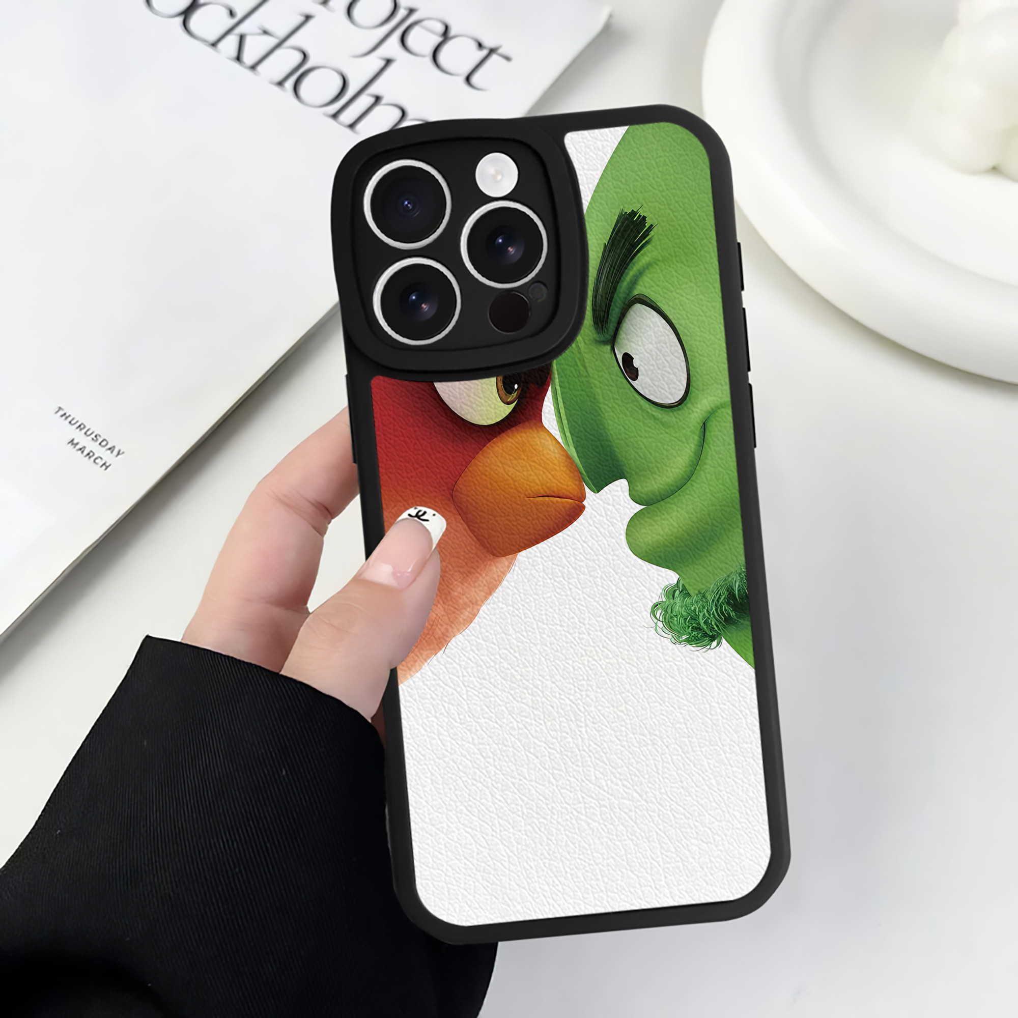 （画像用） Angry Birds アングリーバード 【iPhone 16シリーズ対応】シリコンスマホケース（レザー調） 材質：シリコン
